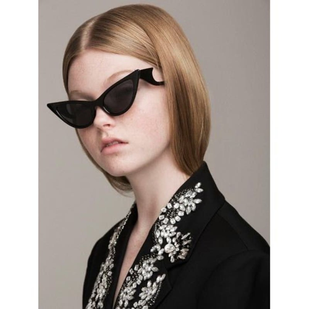 Adam Selman x LeSpecs Vintage style sunglasses the Prowler Cat eye with case